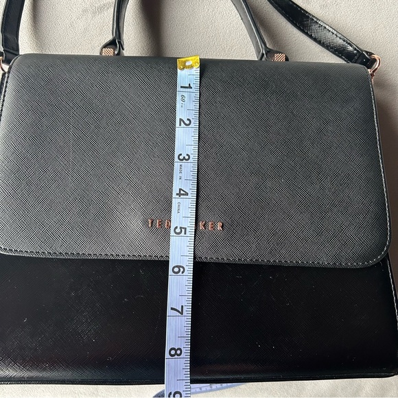 Ted Baker ~ Faux Leather Tote with Top Handle ~ Black with Rose Gold Hardware - Picture 14 of 17